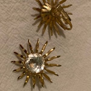 Sarah Coventry gold tone Sun Burst clip earrings
